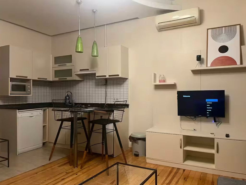 Cihangir Taksim Kazancı 1+1 Bahçeli - 1